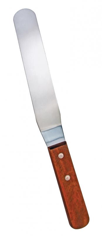 Stainless Steel Offset Spatula with 6 1/2" x 1 5/16" blade and Wooden Handle